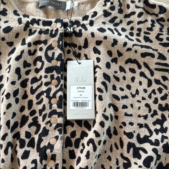 Leopard Print Sweater - Picture 4 of 8
